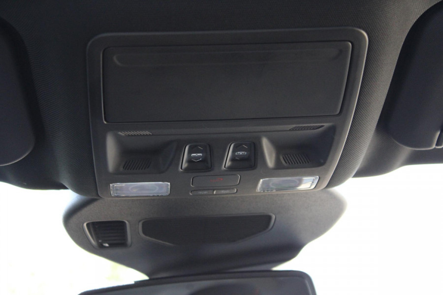 Ford Kuga 2.5 PHEV ST-Line | Trekhaak | Panoramadak | Winter Pack