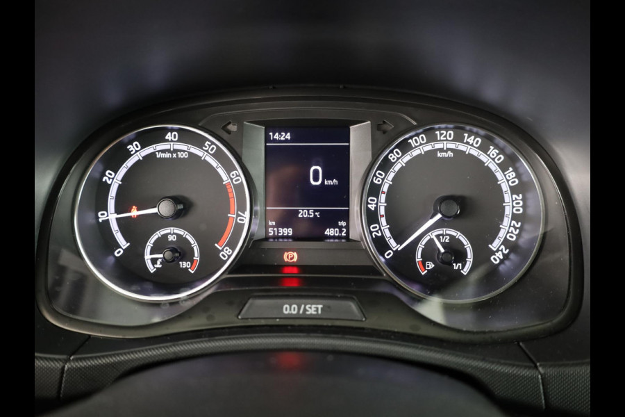 Škoda Fabia Combi 1.0 TSI Ambition 95pk | Trekhaak | Climatronic | Navigatie via App | Parkeersensoren achter