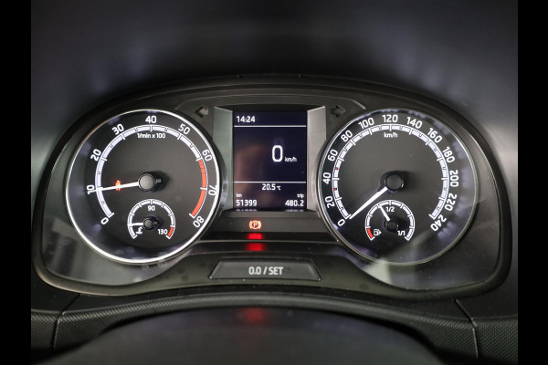 Škoda Fabia Combi 1.0 TSI Ambition 95pk | Trekhaak | Climatronic | Navigatie via App | Parkeersensoren achter