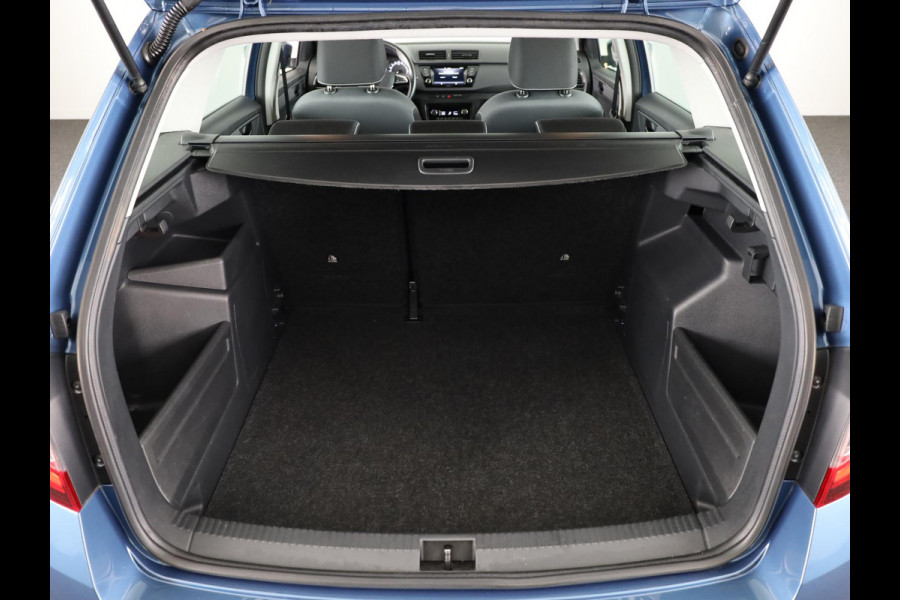Škoda Fabia Combi 1.0 TSI Ambition 95pk | Trekhaak | Climatronic | Navigatie via App | Parkeersensoren achter