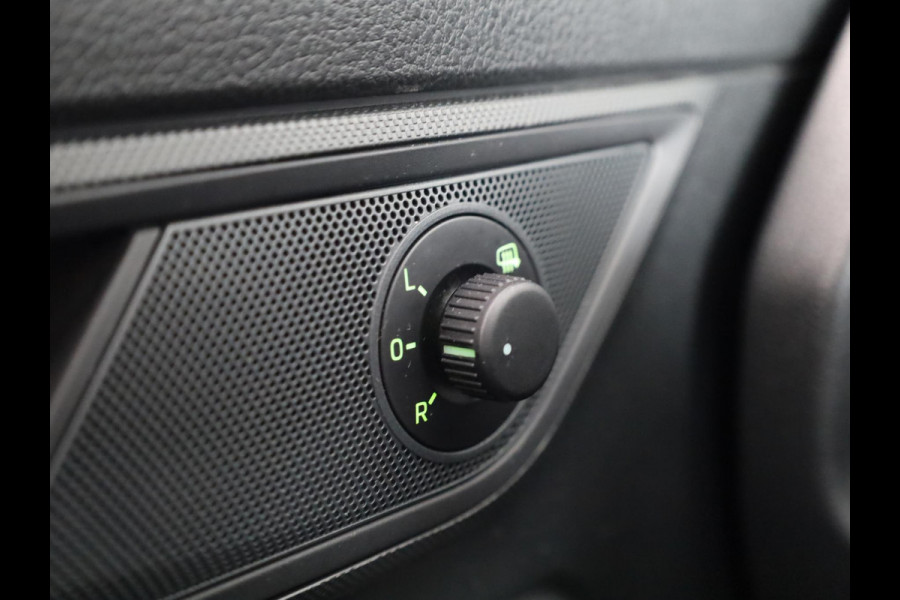 Škoda Fabia Combi 1.0 TSI Ambition 95pk | Trekhaak | Climatronic | Navigatie via App | Parkeersensoren achter