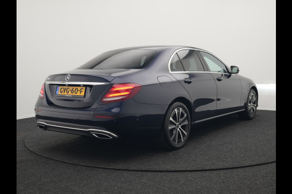 Mercedes-Benz E-Klasse 300 e 9MATIC Avantgarde Plug In Hybrid 320pk UNIEK 42.495km PHEV | Trekhaak af Fabriek | Camera | Sportstoelen Verwarmd | Apple Carplay | Led Koplampen |