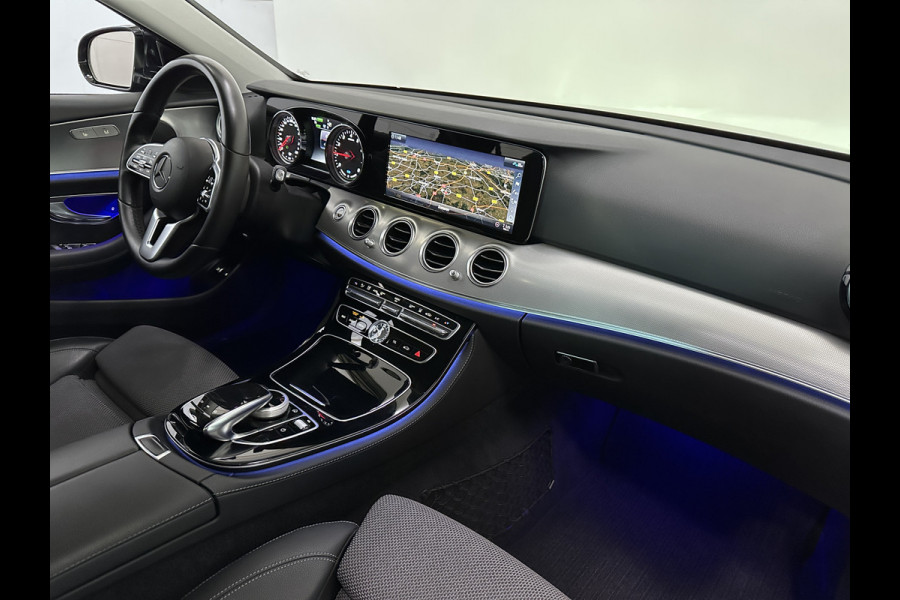 Mercedes-Benz E-Klasse 300 e 9MATIC Avantgarde Plug In Hybrid 320pk UNIEK 42.495km PHEV | Trekhaak af Fabriek | Camera | Sportstoelen Verwarmd | Apple Carplay | Led Koplampen |
