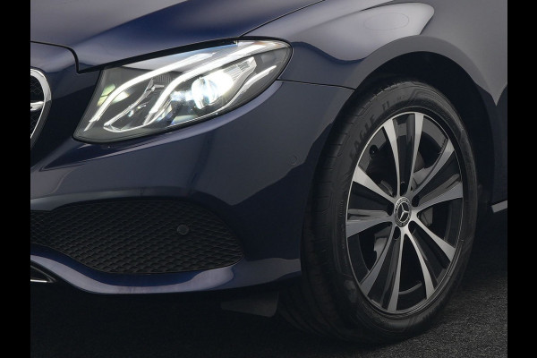 Mercedes-Benz E-Klasse 300 e 9MATIC Avantgarde Plug In Hybrid 320pk UNIEK 42.495km PHEV | Trekhaak af Fabriek | Camera | Sportstoelen Verwarmd | Apple Carplay | Led Koplampen |
