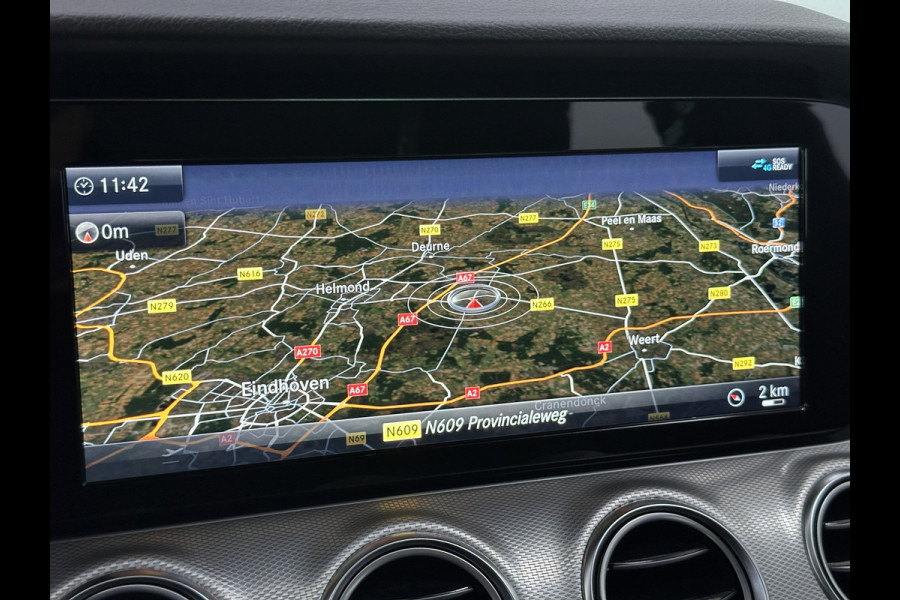 Mercedes-Benz E-Klasse 300 e 9MATIC Avantgarde Plug In Hybrid 320pk UNIEK 42.495km PHEV | Trekhaak af Fabriek | Camera | Sportstoelen Verwarmd | Apple Carplay | Led Koplampen |