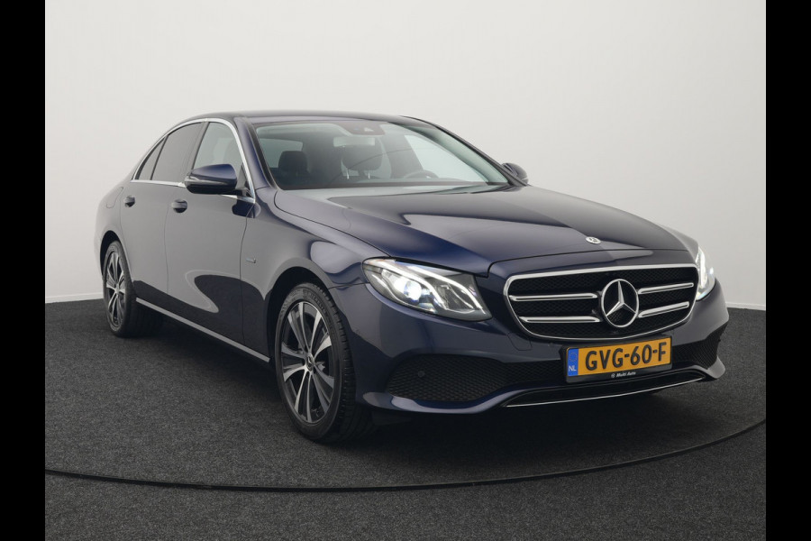 Mercedes-Benz E-Klasse 300 e 9MATIC Avantgarde Plug In Hybrid 320pk UNIEK 42.495km PHEV | Trekhaak af Fabriek | Camera | Sportstoelen Verwarmd | Apple Carplay | Led Koplampen |