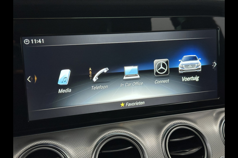 Mercedes-Benz E-Klasse 300 e 9MATIC Avantgarde Plug In Hybrid 320pk UNIEK 42.495km PHEV | Trekhaak af Fabriek | Camera | Sportstoelen Verwarmd | Apple Carplay | Led Koplampen |
