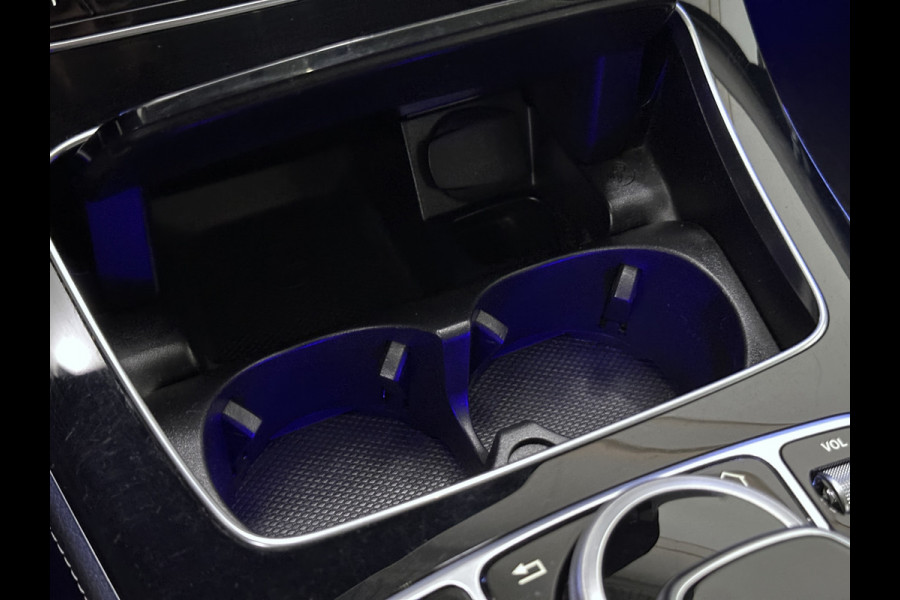 Mercedes-Benz E-Klasse 300 e 9MATIC Avantgarde Plug In Hybrid 320pk UNIEK 42.495km PHEV | Trekhaak af Fabriek | Camera | Sportstoelen Verwarmd | Apple Carplay | Led Koplampen |