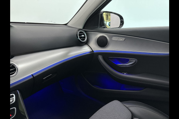 Mercedes-Benz E-Klasse 300 e 9MATIC Avantgarde Plug In Hybrid 320pk UNIEK 42.495km PHEV | Trekhaak af Fabriek | Camera | Sportstoelen Verwarmd | Apple Carplay | Led Koplampen |