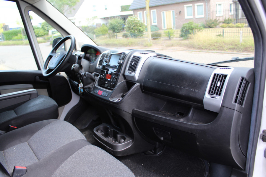 Fiat Ducato 35 2.3 MultiJet 150PK Euro6 L2H2 ✓Dhollandia Laadklep 500KG ✓ airco ✓ cruise control ✓navigatie