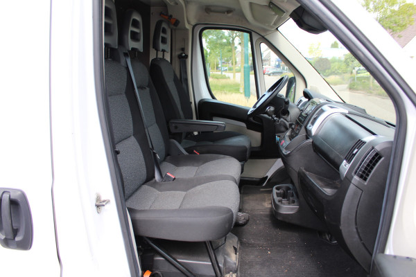 Fiat Ducato 35 2.3 MultiJet 150PK Euro6 L2H2 ✓Dhollandia Laadklep 500KG ✓ airco ✓ cruise control ✓navigatie