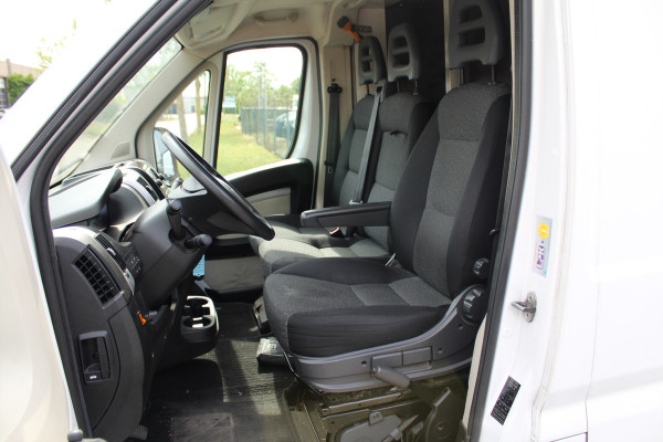 Fiat Ducato 35 2.3 MultiJet 150PK Euro6 L2H2 ✓Dhollandia Laadklep 500KG ✓ airco ✓ cruise control ✓navigatie