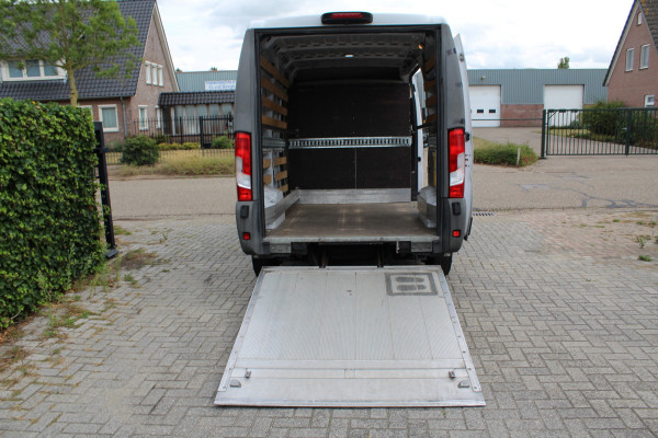 Fiat Ducato 35 2.3 MultiJet 150PK Euro6 L2H2 ✓Dhollandia Laadklep 500KG ✓ airco ✓ cruise control ✓navigatie