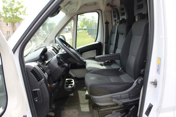 Fiat Ducato 35 2.3 MultiJet 150PK Euro6 L2H2 ✓Dhollandia Laadklep 500KG ✓ airco ✓ cruise control ✓navigatie