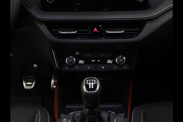 Škoda Fabia 1.0 TSI Monte Carlo 95 pk | Verlengde garantie | Navigatie via App | Parkeersensoren | Achteruitrijcamera | Apple Carplay/Android Auto | Stoelverwarming |