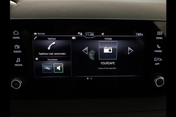 Škoda Fabia 1.0 TSI Monte Carlo 95 pk | Verlengde garantie | Navigatie via App | Parkeersensoren | Achteruitrijcamera | Apple Carplay/Android Auto | Stoelverwarming |