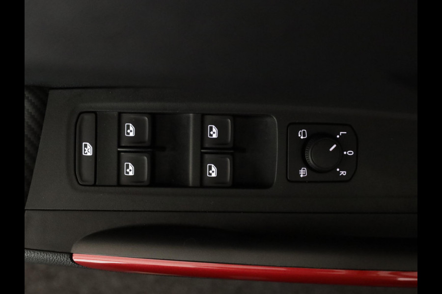 Škoda Fabia 1.0 TSI Monte Carlo 95 pk | Verlengde garantie | Navigatie via App | Parkeersensoren | Achteruitrijcamera | Apple Carplay/Android Auto | Stoelverwarming |