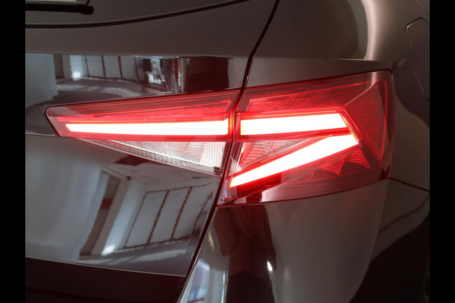 Škoda Fabia 1.0 TSI Monte Carlo 95 pk | Verlengde garantie | Navigatie via App | Parkeersensoren | Achteruitrijcamera | Apple Carplay/Android Auto | Stoelverwarming |