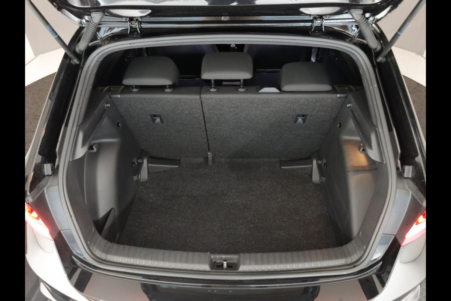 Škoda Fabia 1.0 TSI Monte Carlo 95 pk | Verlengde garantie | Navigatie via App | Parkeersensoren | Achteruitrijcamera | Apple Carplay/Android Auto | Stoelverwarming |