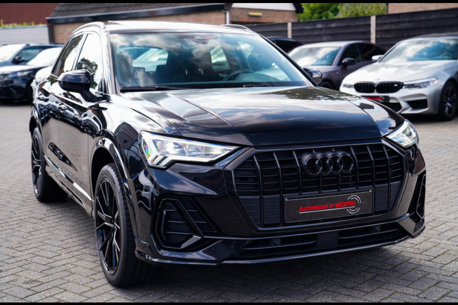 Audi Q3 45 TFSI e Business Edition | Sonos | Camera | Stuurwielverwarming Audi Q3 45 TFSI e Business Edition | Sonos | Camera | Stuurwielverwarming