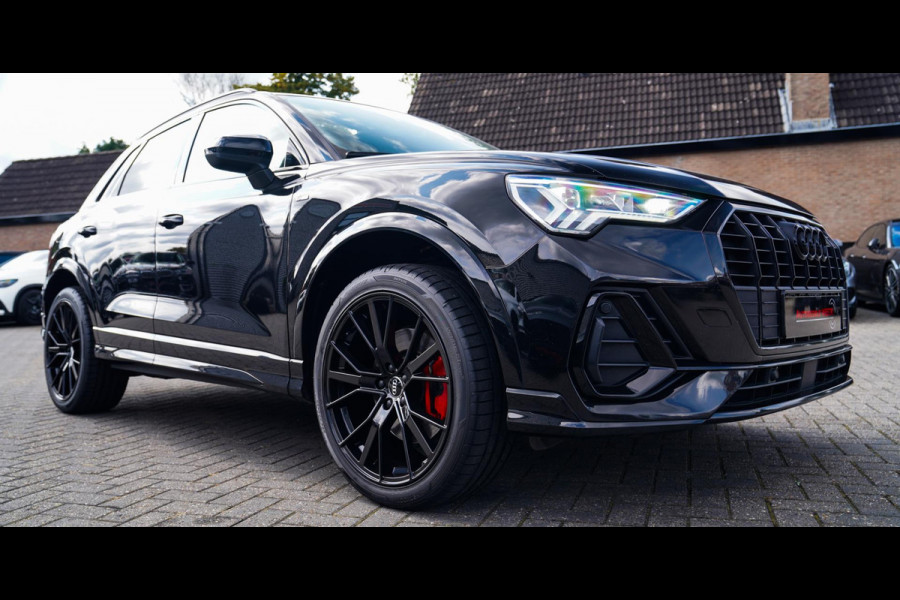 Audi Q3 45 TFSI e Business Edition | Sonos | Camera | Stuurwielverwarming Audi Q3 45 TFSI e Business Edition | Sonos | Camera | Stuurwielverwarming