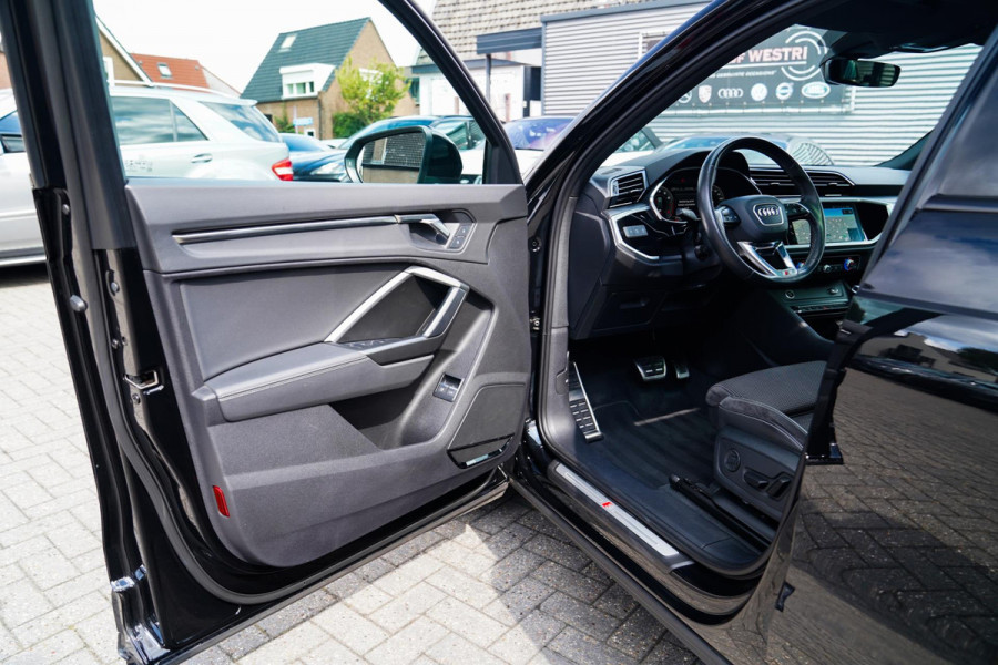Audi Q3 45 TFSI e Business Edition | Sonos | Camera | Stuurwielverwarming Audi Q3 45 TFSI e Business Edition | Sonos | Camera | Stuurwielverwarming