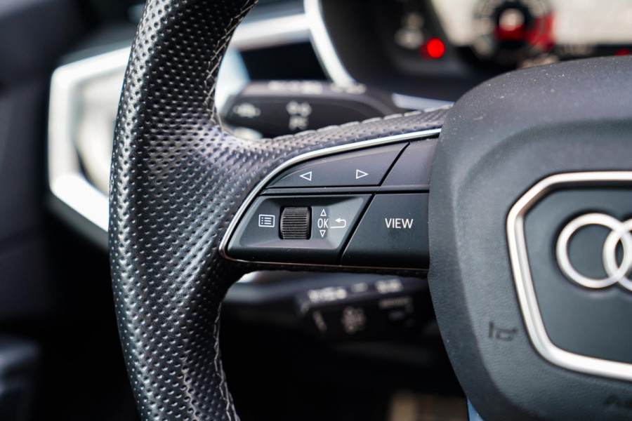 Audi Q3 45 TFSI e Business Edition | Sonos | Camera | Stuurwielverwarming Audi Q3 45 TFSI e Business Edition | Sonos | Camera | Stuurwielverwarming