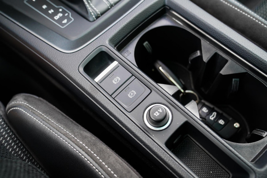 Audi Q3 45 TFSI e Business Edition | Sonos | Camera | Stuurwielverwarming Audi Q3 45 TFSI e Business Edition | Sonos | Camera | Stuurwielverwarming