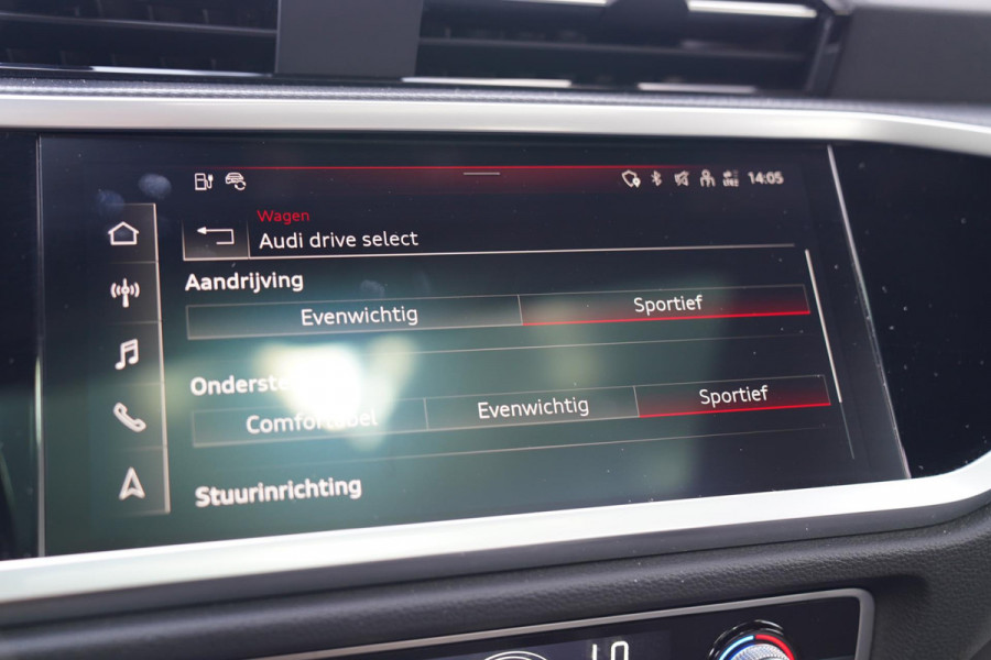 Audi Q3 45 TFSI e Business Edition | Sonos | Camera | Stuurwielverwarming Audi Q3 45 TFSI e Business Edition | Sonos | Camera | Stuurwielverwarming