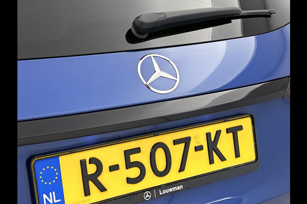 Mercedes-Benz GLC 200 4MATIC AMG Line Panoramadak | Multispaaks lichtmetalen velgen | Head-up | Trekhaak elct. wegklapb Inclusief 24 maanden MB Certified garantie voor Europa.