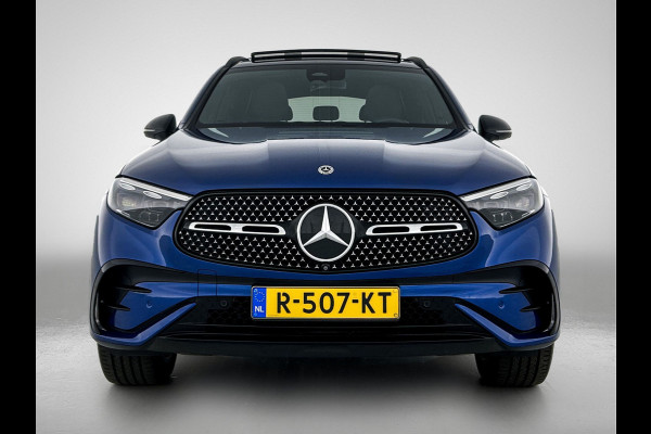 Mercedes-Benz GLC 200 4MATIC AMG Line Panoramadak | Multispaaks lichtmetalen velgen | Head-up | Trekhaak elct. wegklapb Inclusief 24 maanden MB Certified garantie voor Europa.