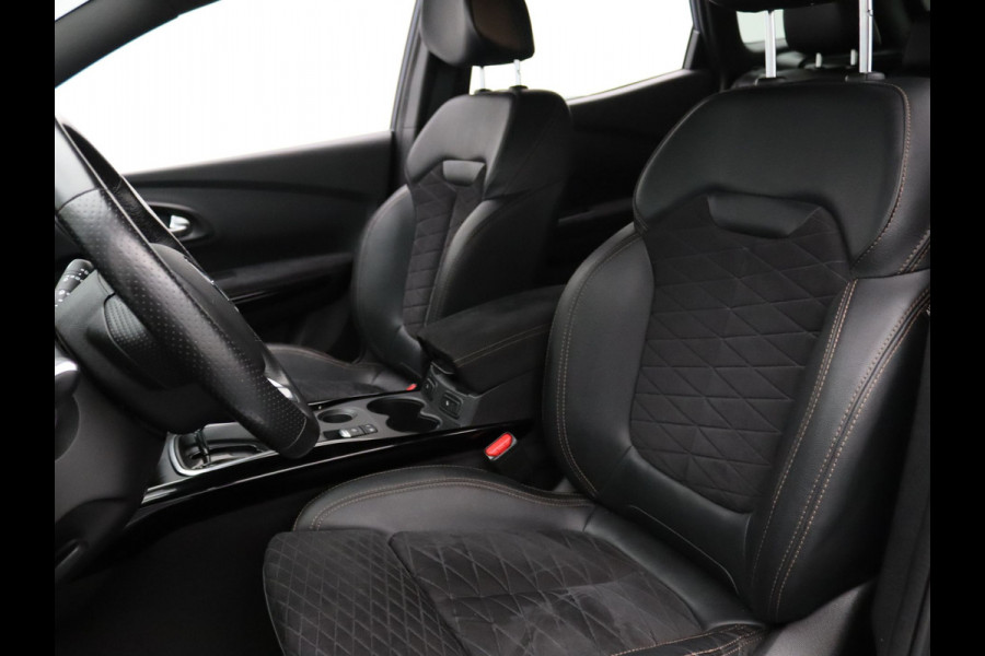 Renault Kadjar 160pk TCe Black Edition Automaat Camera | Cruise | Navi | Parkeersens. v+a | Stoelverw.
