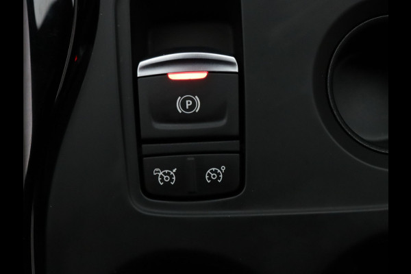 Renault Kadjar 160pk TCe Black Edition Automaat Camera | Cruise | Navi | Parkeersens. v+a | Stoelverw.