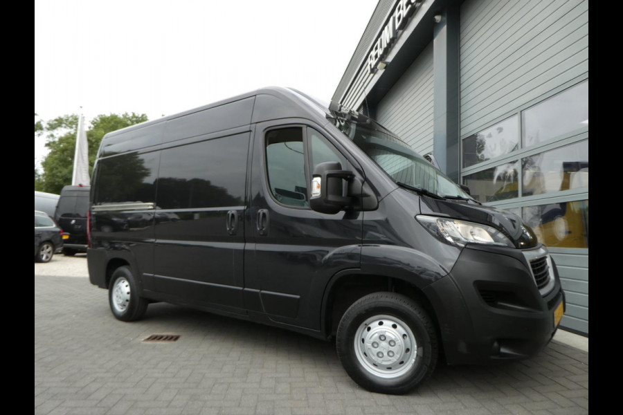 Peugeot Boxer 330 2.0 BlueHDI L2H2, Euro 6, 130pk, Airco, Camera, 3-Zits.