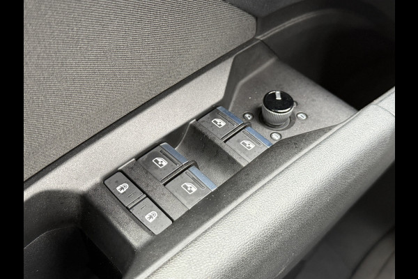 Audi Q4 e-tron 35 Launch edition Advanced 55 kWh | Trekhaak | Apple carplay | 20''Inch