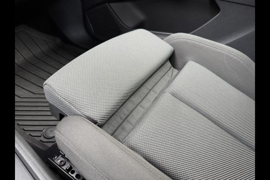 Audi Q4 e-tron 35 Launch edition Advanced 55 kWh | Trekhaak | Apple carplay | 20''Inch