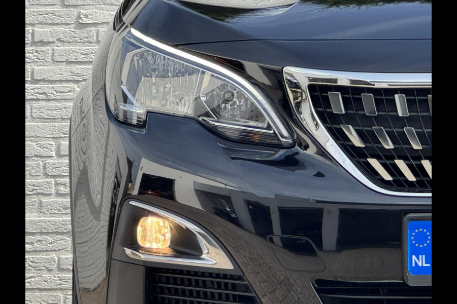 Peugeot 3008 1.2 PureTech AGC Allure Cruise control Climate control Keyless Navigatie Apple / Android Parkeersenoren voor/achter