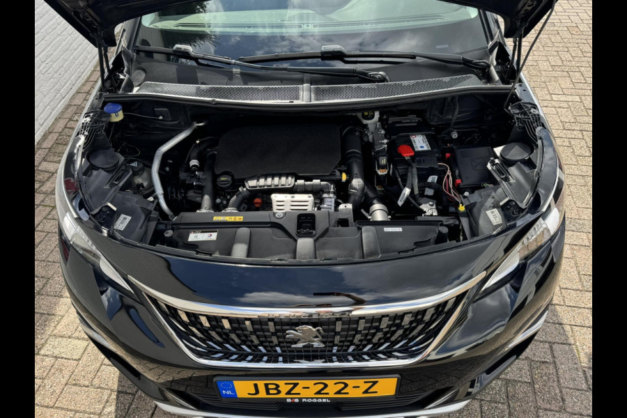 Peugeot 3008 1.2 PureTech AGC Allure Cruise control Climate control Keyless Navigatie Apple / Android Parkeersenoren voor/achter