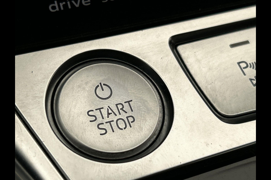 Audi e-tron E-tron 55 quattro 95 kWh Leder Camera Apple/Carplay
