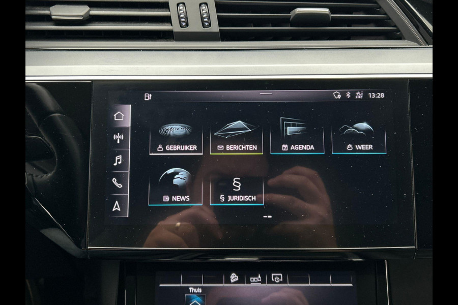 Audi e-tron E-tron 55 quattro 95 kWh Leder Camera Apple/Carplay