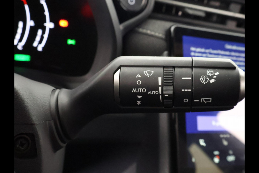 Lexus LBX Business Line Bi-Tone 2WD | Dodehoek detectie | Stuur- & Stoelverwarming | Navigatie | Parkeersensoren