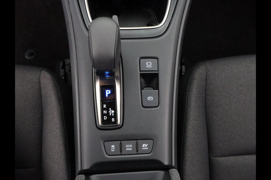 Lexus LBX Business Line Bi-Tone 2WD | Dodehoek detectie | Stuur- & Stoelverwarming | Navigatie | Parkeersensoren
