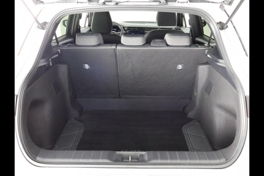 Lexus LBX Business Line Bi-Tone 2WD | Dodehoek detectie | Stuur- & Stoelverwarming | Navigatie | Parkeersensoren