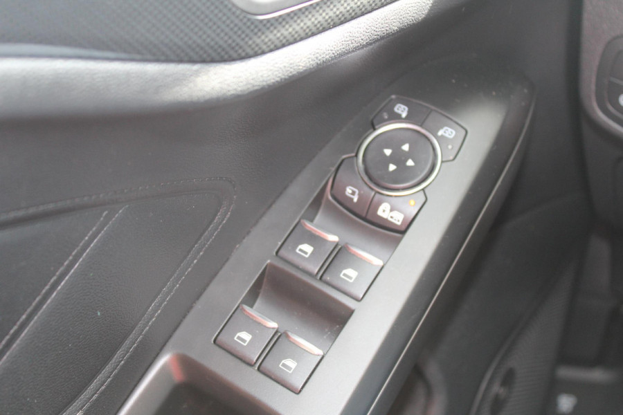 Ford FOCUS Wagon 1.5 EcoBoost ST Line X Business Automaat | Camera | B&O Sound | 18 INCH LMV | Half leder | Winterpack | Electrische Achterklep | Navigatie | Adaptieve Cruise Control | Privacy Glass