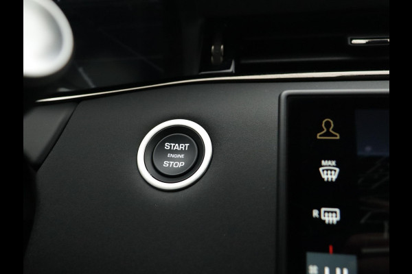 Land Rover Range Rover Evoque P300e AWD R-Dynamic SE