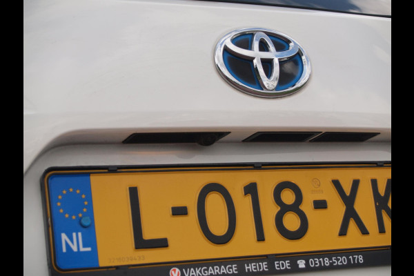 Toyota Corolla Touring Sports 1.8 Hybrid Black Style-pakket | 17 Inch | Camera | Apple Carplay | Cruise Control | NL-Auto |