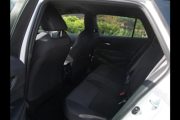 Toyota Corolla Touring Sports 1.8 Hybrid Black Style-pakket | 17 Inch | Camera | Apple Carplay | Cruise Control | NL-Auto |