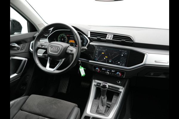 Audi Q3 45 TFSI eS Line Plug In Hybrid 245pk Dealer O.H PHEV | Adaptive Cruise | 360 Camera | Alcantara Sportstoelen Memory & Verwarmd | Navigatie | DAB | 20"L.M |