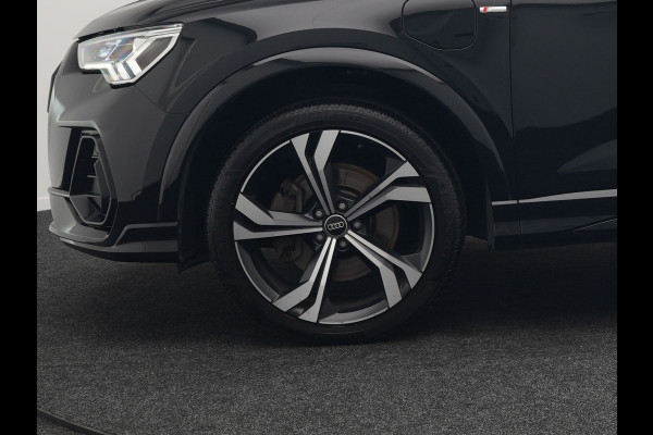 Audi Q3 45 TFSI eS Line Plug In Hybrid 245pk Dealer O.H PHEV | Adaptive Cruise | 360 Camera | Alcantara Sportstoelen Memory & Verwarmd | Navigatie | DAB | 20"L.M |