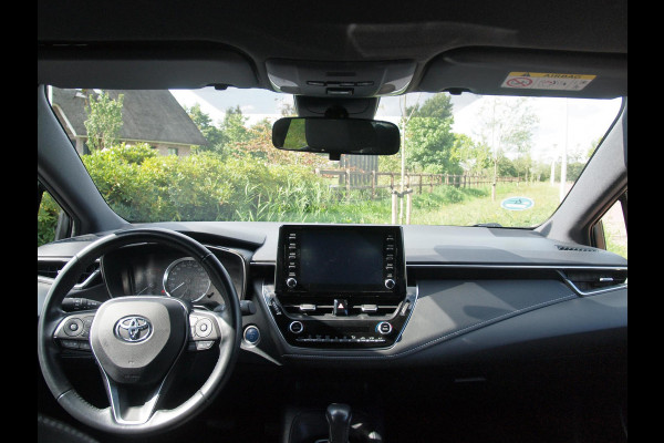 Toyota Corolla Touring Sports 1.8 Hybrid Black Style-pakket | 17 Inch | Camera | Apple Carplay | Cruise Control | NL-Auto |